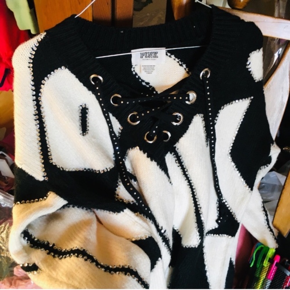 RARE PINK VS COLLECTORS BLING FASHION SHOW SWEATER